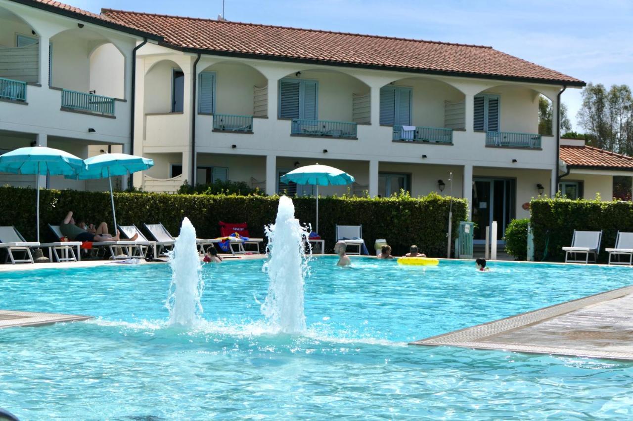 Apartments In Residence In Vada With Swimming Pool 450 Meters From The Sea Eksteriør billede